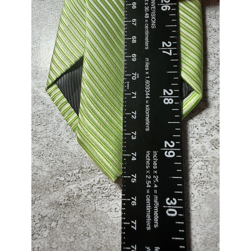 Barry Wang 100% Silk Tie Mens One Size Green Striped Jacquard Pointed Necktie